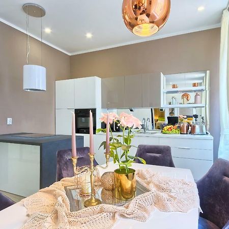 Hedone Luxury Apartment With Free Parking PUY Exterior foto