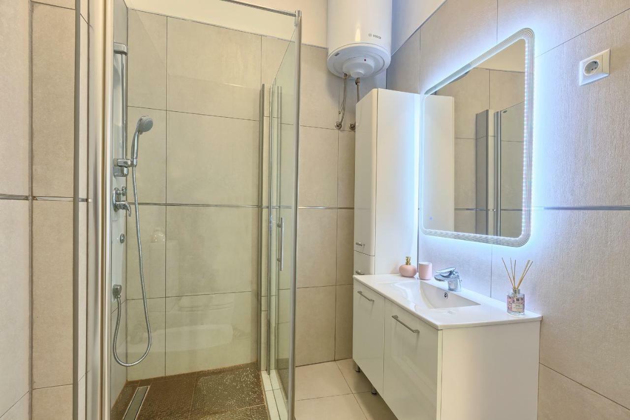 Hedone Luxury Apartment With Free Parking PUY Exterior foto