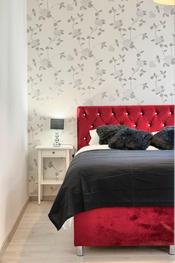 Hedone Luxury Apartment With Free Parking PUY Exterior foto