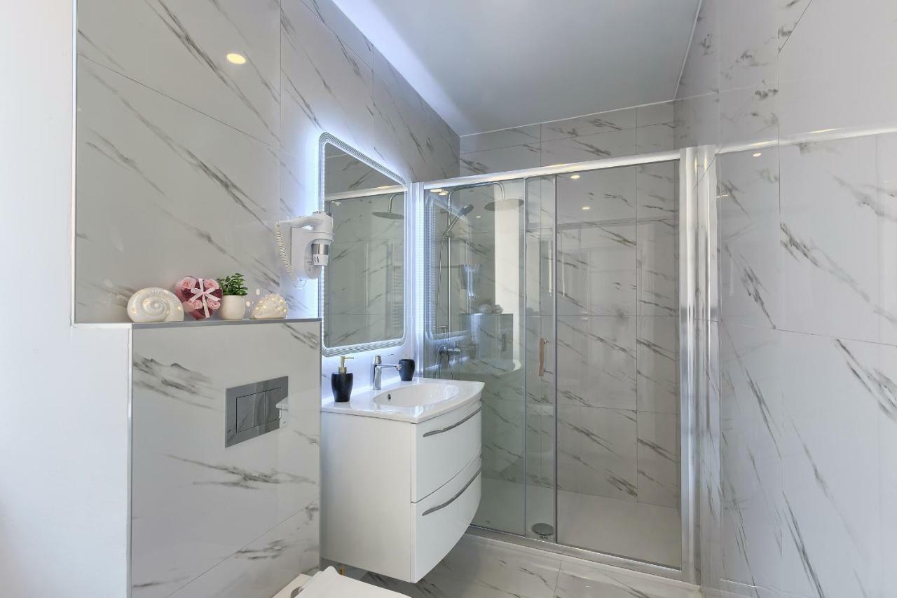 Hedone Luxury Apartment With Free Parking PUY Exterior foto