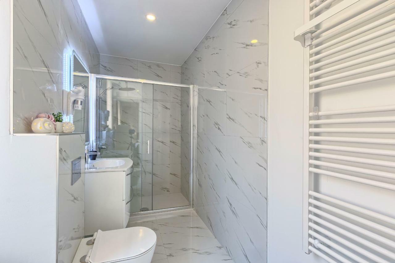 Hedone Luxury Apartment With Free Parking PUY Exterior foto